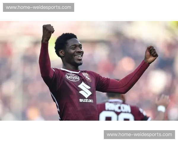 都灵反击只打两条边路 拉扎罗索萨速度冲击翼卫身后